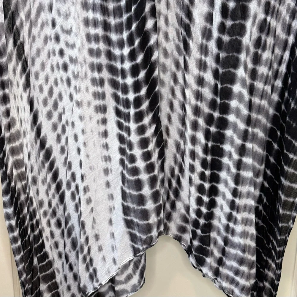 SALE 2/25 Michael Stars Black & White Tie Dye Ruana, Multi-use Coverup One Size